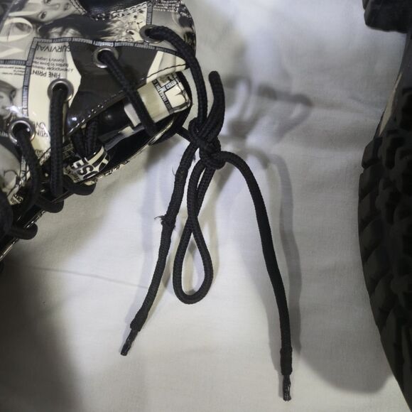 Shoe Republic LA Boots Vogue Magazine Size 8.5 Graphic Black White - Picture 7 of 16